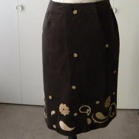 Grace Elements Brown Corduroy Pencil Skirt Beige Floral Accents Women size 10 - Picture 6 of 6
